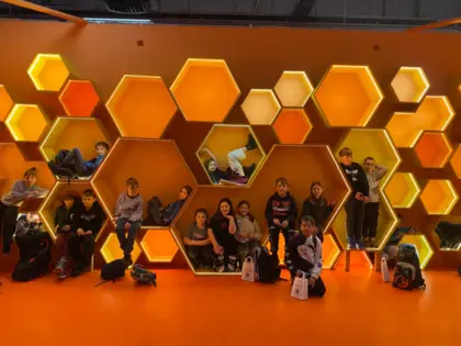 Wycieczka klas trzecich do Funzeum – nauka przez zabawę