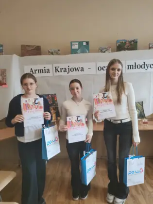 Powiatowy Konkurs Historyczno-Plastyczny „Armia Krajowa oczami młodych artystów”
