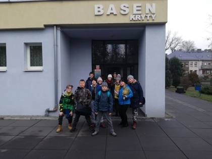 'Mikołajkowe zawody pływackie dla dzieci'