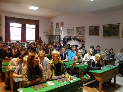 Jak Wanda poznała i polubiła Niemca... czyli polsko-niemiecka przyjaźń w Gimnazjum Nr 2