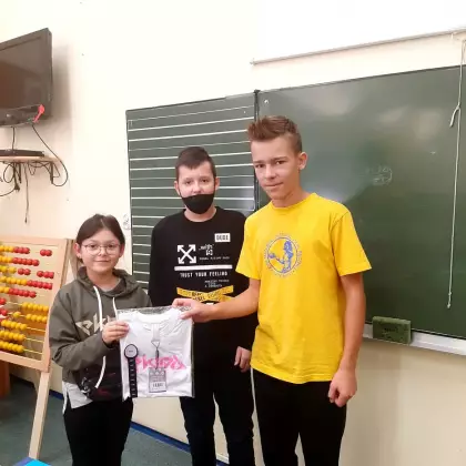 WRĘCZENIE NAGRÓD
