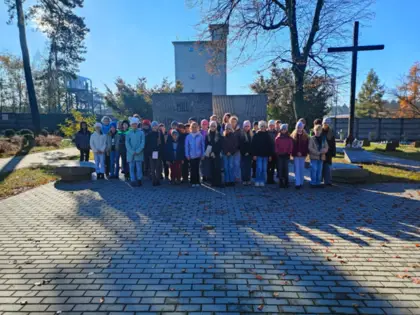 Wyjście klas 4 na cmentarz wojskowy